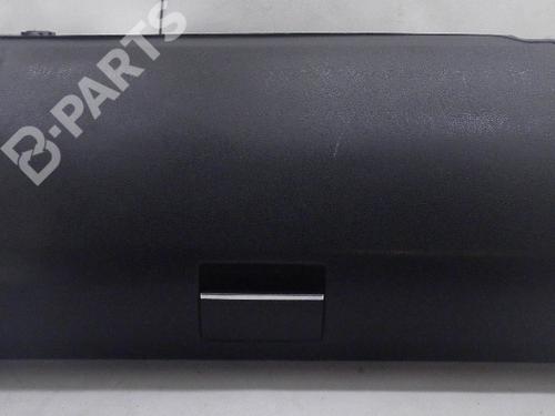 Used Glove box Glove box MERCEDES-BENZ B-CLASS Sports Tourer (W245) B 150 (245.231) (95 hp) 5852874 5852874