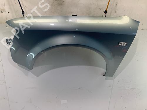 Guarda-lamas esquerdo AUDI A4 B6 (8E2) 2.0 (130 hp) 30623659