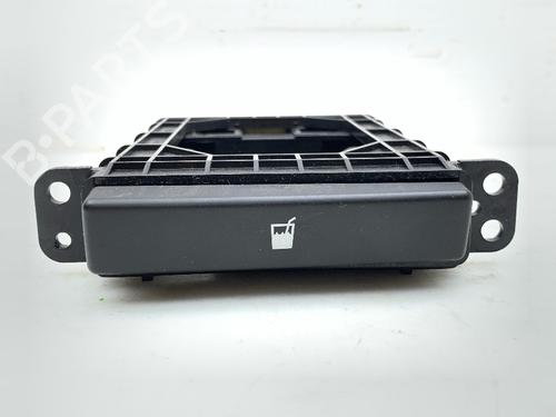 Used Cup/Object holder Cup/Object holder TOYOTA AVENSIS (_T25_) 1.8 VVT-i (ZZT251_, ZZT251R) (129 hp) 33944740 33944740