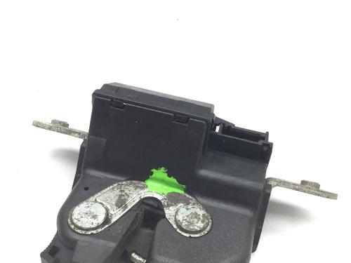 Used Tailgate lock FIAT GRANDE PUNTO (199_) 1.4 16V (199BXG1B, 199AXG1B) (95 hp) 13549162
