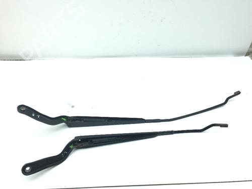 Front windshield wiper arm FORD FIESTA V (JH_, JD_) 1.3 | BP14588063C143 
