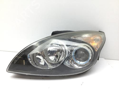 Used Left headlight HYUNDAI i30 Estate (FD) 1.6 CRDi (90 hp) 20332441