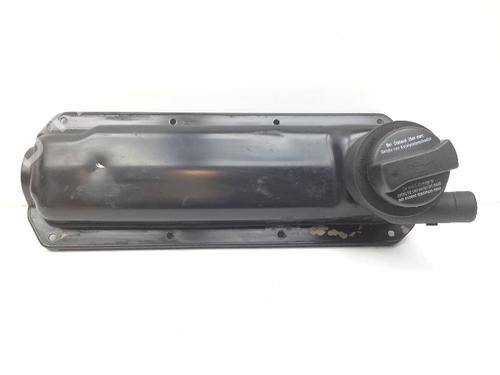 Used Valve cover VW GOLF IV (1J1) 2.0 (115 hp) 18266395