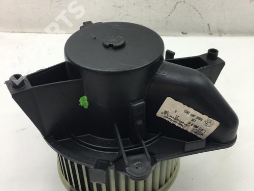 Silniczek dmuchawy nagrzewnicy FIAT PUNTO (188_) 1.2 16V 80 (188.233, .235, .253, .255, .333, .353, .639,... | BP9157602M62 