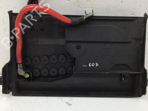 Used Fuse box VW POLO (9N_, 9A_) 1.2 (54 hp) 27507942