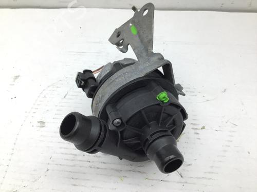 Used Steering pump MERCEDES-BENZ C-CLASS (W205) C 400 4-matic (205.066) (333 hp) 28490927