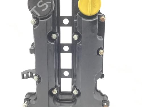 Used Valve cover OPEL CORSA D (S07) 1.2 (L08, L68) (86 hp) 21045558