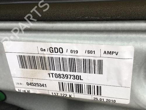 Right rear door VW TOURAN (1T1, 1T2) 1.4 TSI EcoFuel | BP27673833C5 