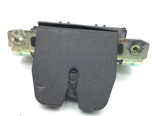 Used Tailgate lock OPEL ZAFIRA / ZAFIRA FAMILY B (A05) 1.9 CDTI (M75) (150 hp) 13622139