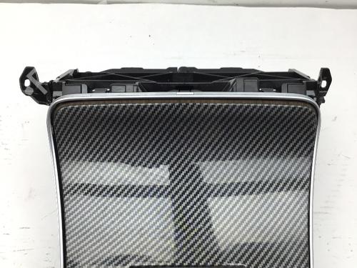 Used Cup/Object holder MERCEDES-BENZ C-CLASS (W205) C 400 4-matic (205.066) (333 hp) 28472322