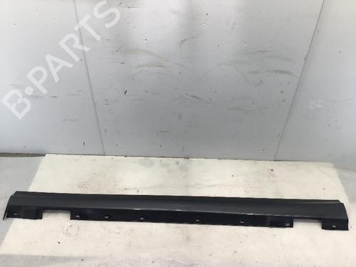 Used Left sideskirt MERCEDES-BENZ C-CLASS (W204) C 180 CGI (204.049) (156 hp) 28131625