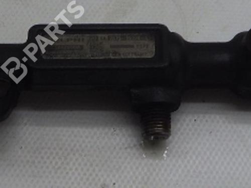 Used Injection rail FORD MONDEO III Turnier (BWY) 2.0 TDCi (130 hp) 6092597