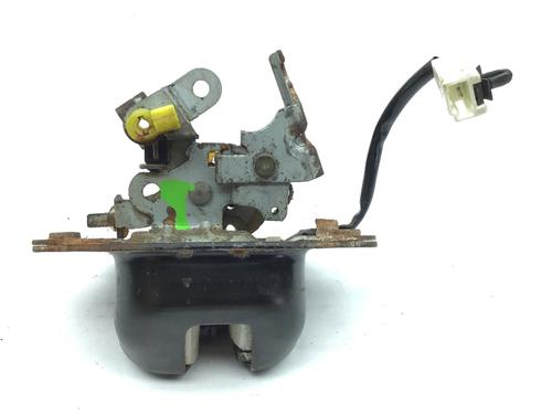 Used Tailgate lock NISSAN ALMERA II Hatchback (N16) 1.8 (114 hp) 15061447
