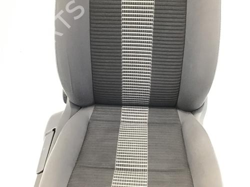 Right front seat VW GOLF PLUS V (5M1, 521) 1.4 TSI | BP16205880C16 