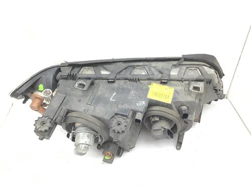 Left headlight BMW 3 Touring (E46) 320 d | BP26607075C28 