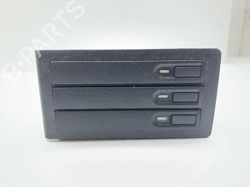 Kopholder/Genstandsholder AUDI A4 B6 (8E2) 2.0 (130 hp) 30512996