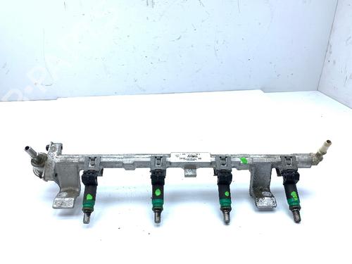 Used Injection rail FORD FIESTA V (JH_, JD_) 1.4 16V (80 hp) 30486464