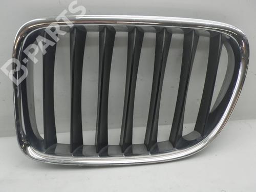 Grill/Gitter BMW X1 (E84) sDrive 18 i (150 hp) 6471709