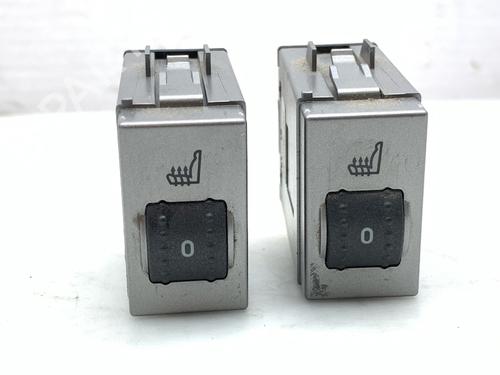 Used Switch Switch FORD KUGA I 2.0 TDCi 4x4 (163 hp) 33289682 33289682