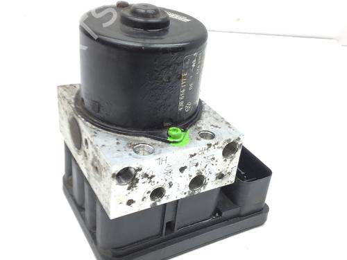 Used ABS pump VW GOLF IV (1J1) 1.9 TDI (101 hp) 17105908