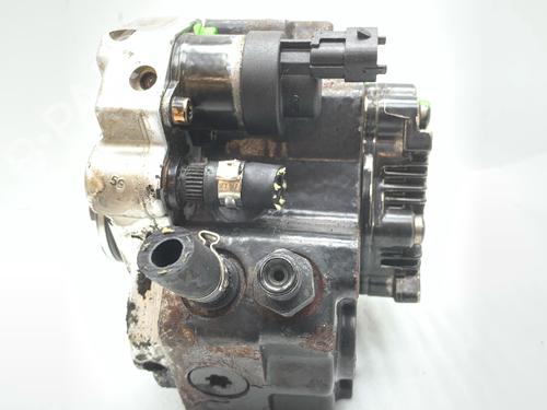 Pompe à injection VOLVO V70 II (285) D5 (163 hp) 32084250