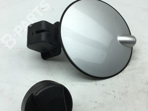 Used Fuel flap Fuel flap OPEL CORSA C (X01) 1.2 (F08, F68) (75 hp) 11047082 11047082