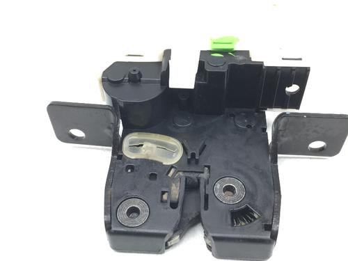 Tailgate lock RENAULT CLIO III (BR0/1, CR0/1) 1.2 16V (BR0P, CR0P) (101 hp) 10495663