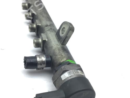 Injection rail OPEL SIGNUM Hatchback (Z03) 1.9 CDTI (F48) | BP29453744M98 
