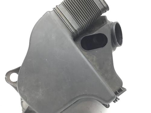 Used Air filter box BMW 1 Convertible (E88) 120 i (170 hp) 13618428