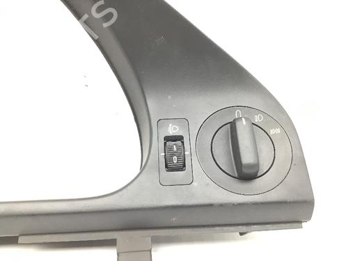 Headlight switch BMW 5 Touring (E39) 523 i | BP16876176I24 