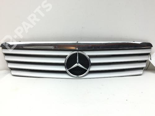 Used Grille MERCEDES-BENZ A-CLASS (W168) A 140 (168.031, 168.131) (82 hp) 9312971