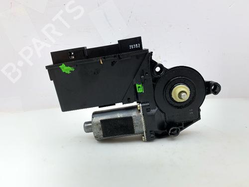 Rudehejsemotor forskærm højre Rudehejsemotor forskærm højre 39411526 39411526