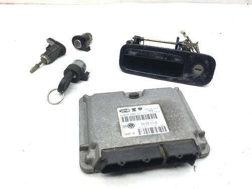 Used Engine control unit (ECU) VW GOLF IV (1J1) 1.4 16V (75 hp) 10708522