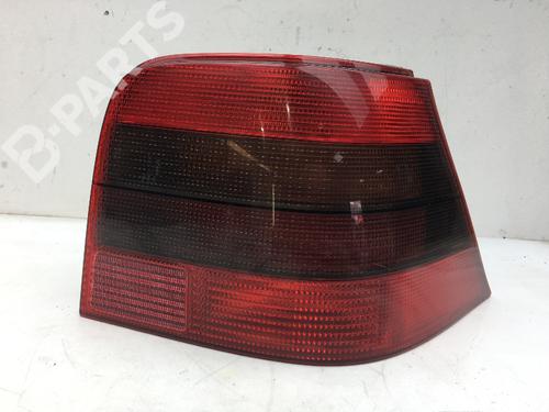 Used Right taillight VW GOLF IV (1J1) 1.4 16V (75 hp) 10708518