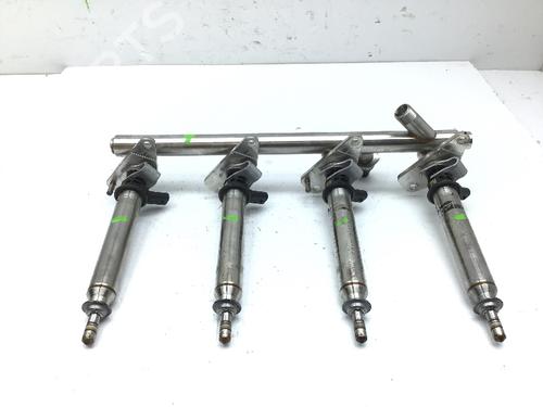 Used Injection rail MERCEDES-BENZ C-CLASS T-Model (S205) C 200 (205.242) (184 hp) 22420065
