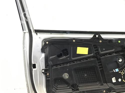Left front door FORD FIESTA V (JH_, JD_) 1.3 | BP26011918C2 