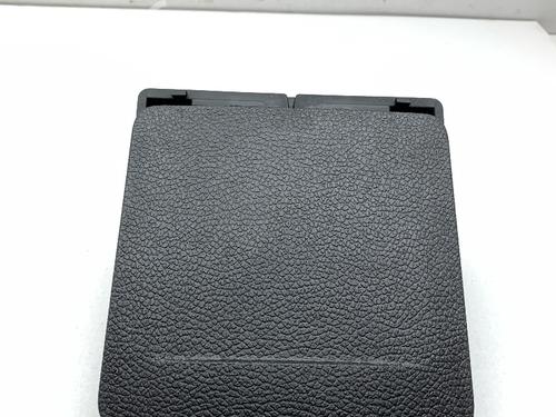 Porte-gobelet/Objets VW GOLF VI (5K1) 1.2 TSI (105 hp) 30322714