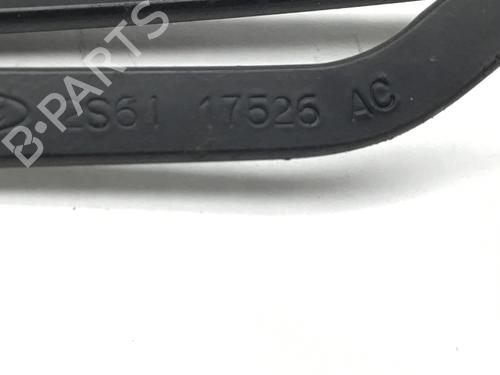 Front windshield wiper arm FORD FIESTA V (JH_, JD_) 1.3 | BP26011926C143 