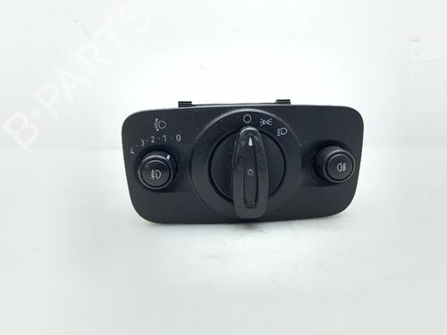 Used Headlight switch Headlight switch FORD FIESTA VI (CB1, CCN) 1.25 (82 hp) 33657021 33657021