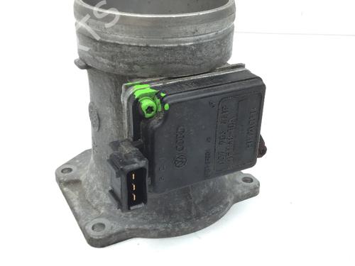 Luftmassenmesser für AUDI A4 B5 Avant (8D5) 1.8 (125 hp) 13914620