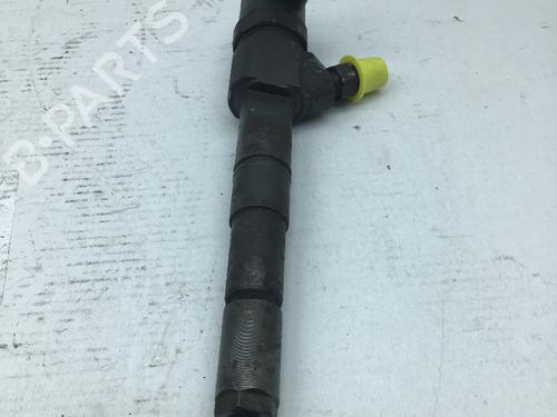 Used Injector OPEL SIGNUM Hatchback (Z03) 1.9 CDTI (F48) (150 hp) 29430222