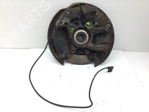 Used Left rear steering knuckle MERCEDES-BENZ C-CLASS (W203) C 230 (203.052) (204 hp) 20650709