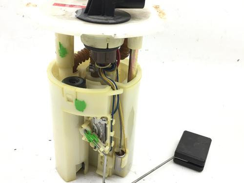 Used Fuel pump CHEVROLET NUBIRA Estate 1.8 (121 hp) 8136553