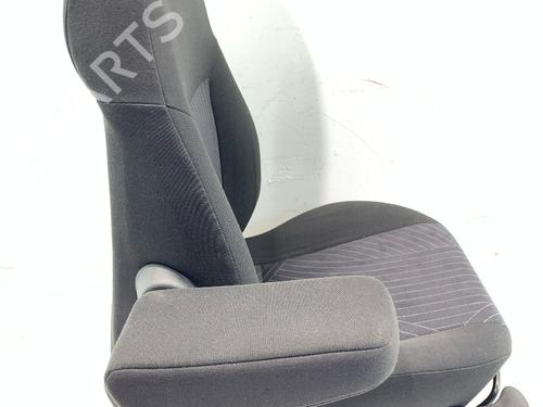 Fahrersitz OPEL MERIVA A MPV (X03) 1.6 (E75) | BP30883915C15