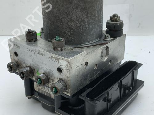 Used ABS pump ABS pump RENAULT CLIO III (BR0/1, CR0/1) 1.2 16V (BR02, BR0J, BR11, CR02, CR0J, CR11) (75 hp) 31921548 31921548