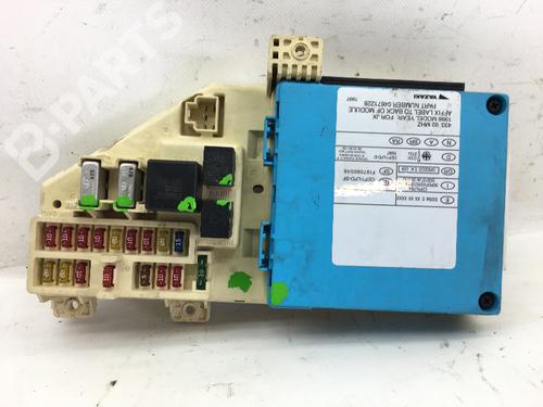 Fuse box CHRYSLER STRATUS Convertible (JX) 2.0 LE (131 hp) P4671227