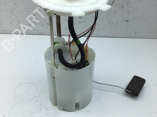 Used Fuel pump NISSAN QASHQAI II (J11, J11_) 1.3 DIG-T (160 hp) 28414449