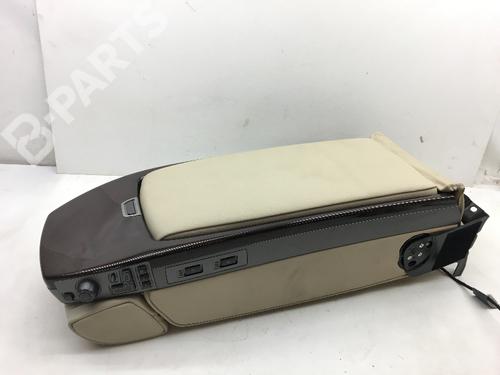 Used Armrest / Center console Armrest / Center console BMW 7 (E65, E66, E67) 745 d (329 hp) 8397678 8397678