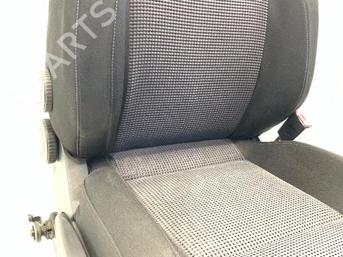 Right front seat VW BORA Variant (1J6) 1.6 16V | BP39654975C16 - Image 4
