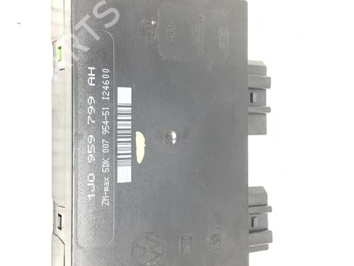 Elektronisk modul VW GOLF IV Variant (1J5) 1.6 16V (105 hp) 27244904
